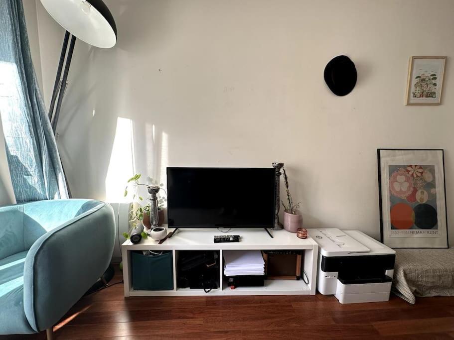 Appartement Lumineux Avec Balcon Levallois-Perret Bagian luar foto